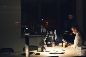 Adicional Noturno: O Que É, Como Calcular e Quais São Seus Direitos em 2026